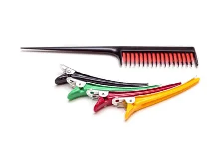 Can I Take a Tail Comb in my Hand Luggage