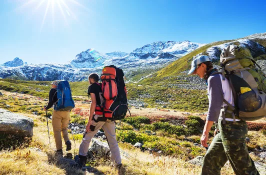 How to Attach a Sleeping Bag to a Backpack - Tips